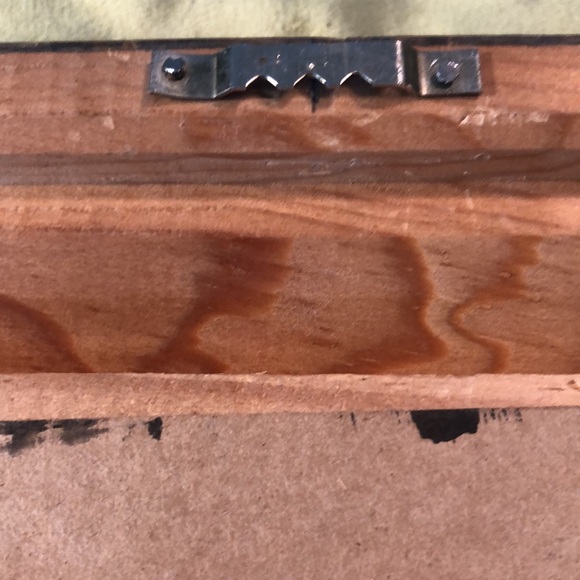 Watercolor of a Mediterranean street scene with spire as central focal point - Picture 10 of 10